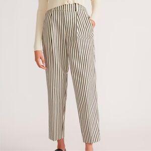 Everlane The Tencel Way-High Taper Pant size 6